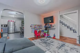 74 Lincoln Pl, Irvington, NJ 07111 - Photo 6