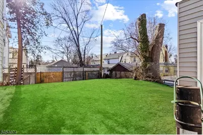 76 Grumman Ave, Newark, NJ 07112 - Photo 4
