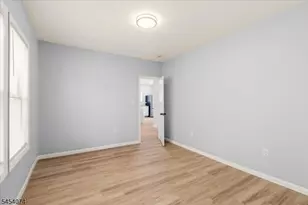 76 Grumman Ave, Newark, NJ 07112 - Photo 16