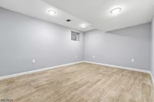 244 Clinton Ave, Jersey City, NJ 07304 - Photo 14