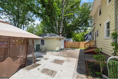 48 Laurel Ave, East Orange, NJ 07017 - Photo 18