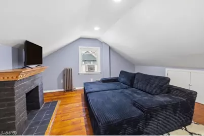 48 Laurel Ave, East Orange, NJ 07017 - Photo 14