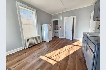70 Jackson Ave #B, North Plainfield, NJ 07060 - Photo 1