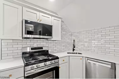149 S Park St #2, Elizabeth, NJ 07206 - Photo 10