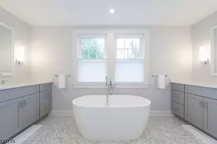 238 Park St, Montclair, NJ 07042 - Photo 10