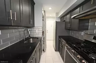 3905 Balsam Way, Bernards Township, NJ 07920 - Photo 12