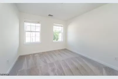 712 Parkview Ln, Rockaway Township, NJ 07866 - Photo 10