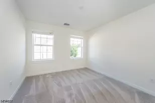 712 Parkview Ln, Rockaway Township, NJ 07866 - Photo 10