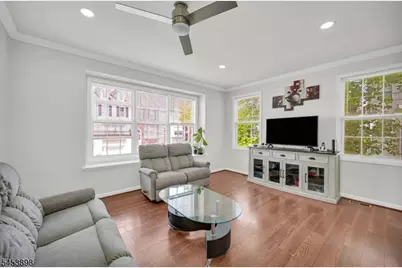 200 Barringer Dr, Nutley, NJ 07110 - Photo 6
