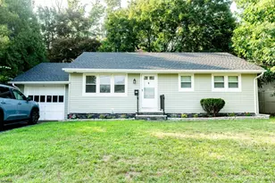 640 Warfield Rd, North Plainfield, NJ 07063 - Photo 1
