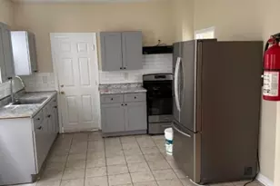 214 Clark Pl, Elizabeth, NJ 07206 - Photo 2
