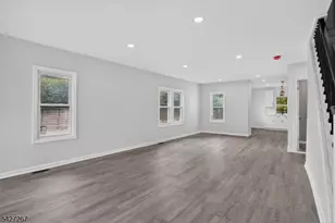 33 Race St, Bloomfield, NJ 07003 - Photo 6