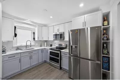 56 Barbara St, Bloomfield, NJ 07003 - Photo 2