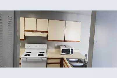 755 Summer Ave #2C, Newark, NJ 07104 - Photo 4