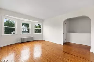 49 Livingston Ave, Lyndhurst Township, NJ 07071 - Photo 10
