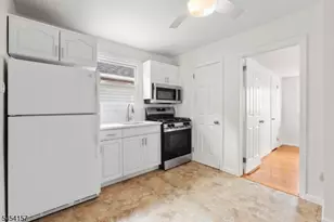 49 Livingston Ave, Lyndhurst Township, NJ 07071 - Photo 14