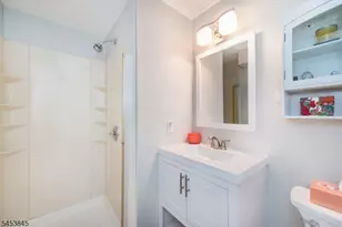 81 Brandywyne Dr, Florham Park, NJ 07932 - Photo 16