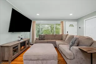 8 C O Dr, Byram Township, NJ 07821 - Photo 4