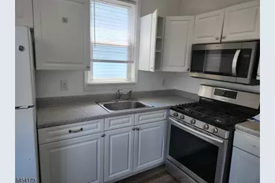 14 E Bidwell Ave #2, Jersey City, NJ 07305 - Photo 10