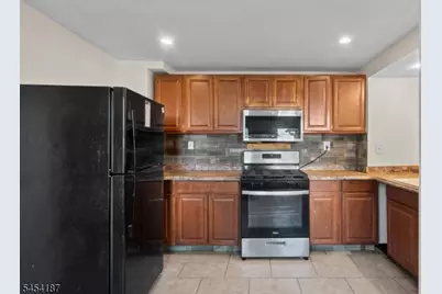 229 Parkinson Ave, Hamilton Township, NJ 08610 - Photo 6
