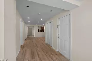 229 Parkinson Ave, Hamilton Township, NJ 08610 - Photo 10