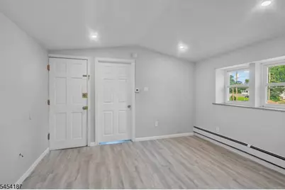 229 Parkinson Ave, Hamilton Township, NJ 08610 - Photo 26