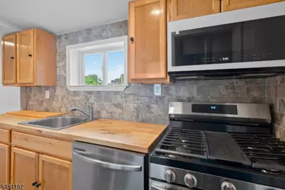 229 Parkinson Ave, Hamilton Township, NJ 08610 - Photo 20