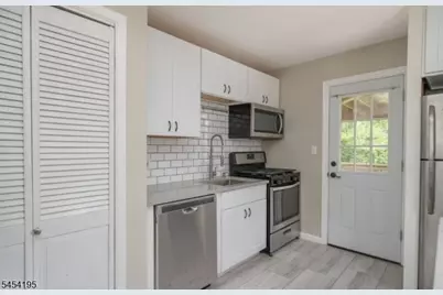 83 Chestnut St #2, Morristown, NJ 07960 - Photo 4