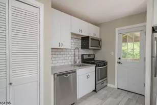 83 Chestnut St, Morristown, NJ 07960 - Photo 4