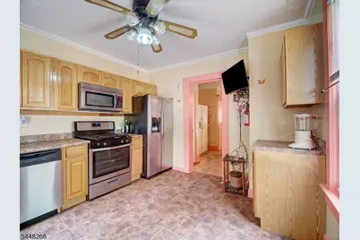 22 Kensington Pl, East Orange, NJ 07017 - Photo 12