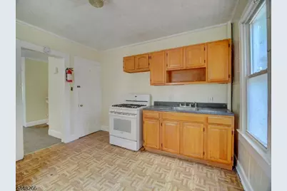 22 Kensington Pl, East Orange, NJ 07017 - Photo 28