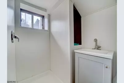 22 Kensington Pl, East Orange, NJ 07017 - Photo 20