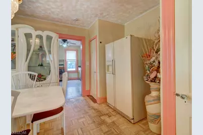 22 Kensington Pl, East Orange, NJ 07017 - Photo 10