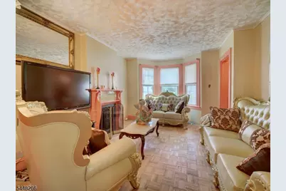 22 Kensington Pl, East Orange, NJ 07017 - Photo 8