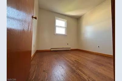 115 Van Riper Ave, Clifton, NJ 07011 - Photo 4