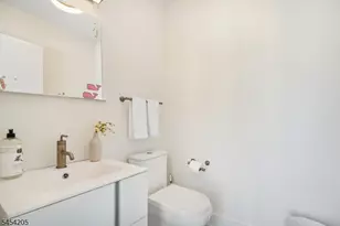 877 Park Ave, Elizabeth, NJ 07208 - Photo 16