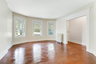 125 Main St, West Orange Township, NJ 07052 - Photo 2