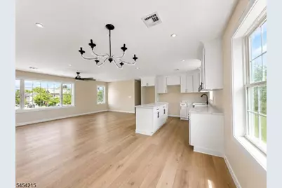81 Ellen St #2, Nutley, NJ 07110 - Photo 4