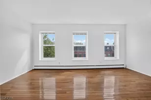 540 Bramhall Ave, Jersey City, NJ 07304 - Photo 10