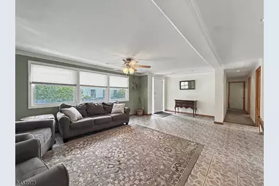 8 Martin Rd, Verona, NJ 07044 - Photo 2