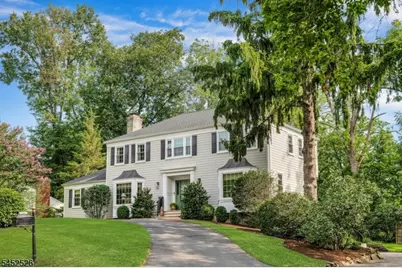 5 Oechsner Ct, Berkeley Heights Township, NJ 07922 - Photo 2