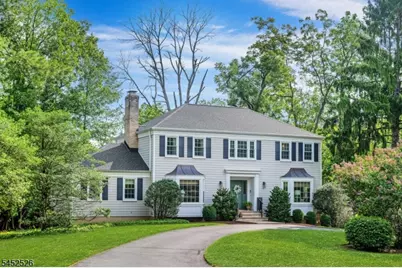 5 Oechsner Ct, Berkeley Heights Township, NJ 07922 - Photo 1