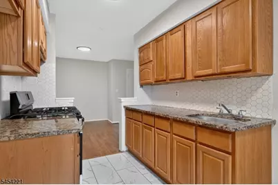 765 Vose Ave #D14, Orange, NJ 07050 - Photo 8
