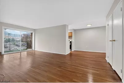 765 Vose Ave #D14, Orange, NJ 07050 - Photo 14