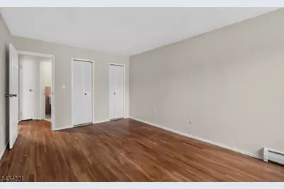765 Vose Ave #D14, Orange, NJ 07050 - Photo 6