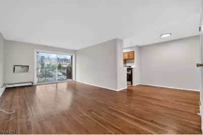 765 Vose Ave #D14, Orange, NJ 07050 - Photo 4