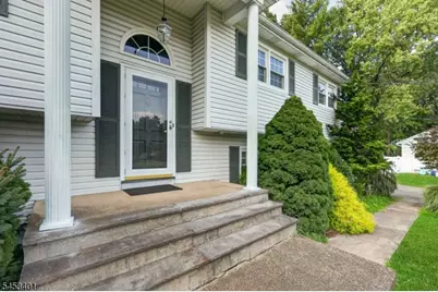 13 Friar Way, Wayne, NJ 07470 - Photo 4