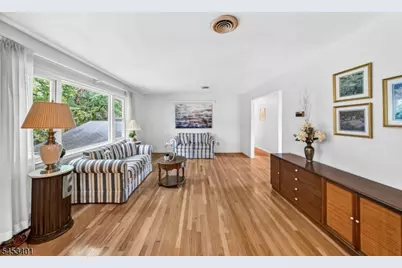 13 Friar Way, Wayne, NJ 07470 - Photo 10