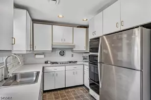 13 Friar Way, Wayne, NJ 07470 - Photo 14