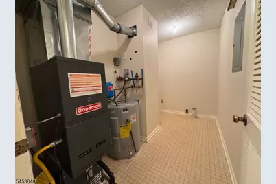 42 Burlington Ct, Hamburg, NJ 07419 - Photo 36